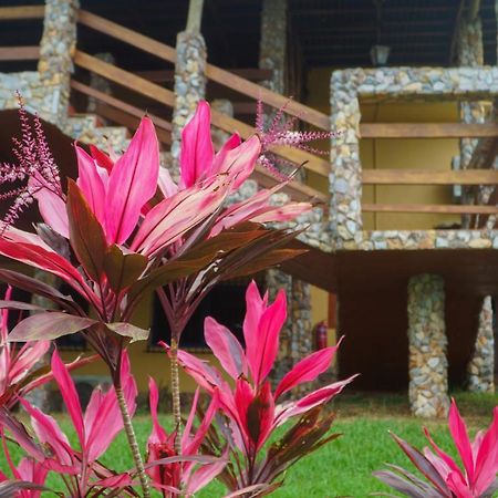 Vila Hillburi Aburi Exteriér fotografie