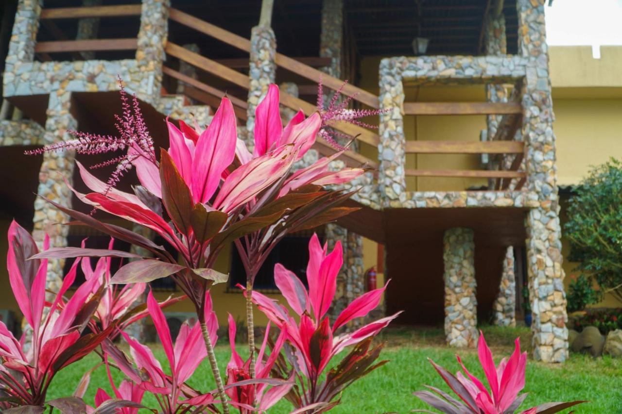 Vila Hillburi Aburi Exteriér fotografie